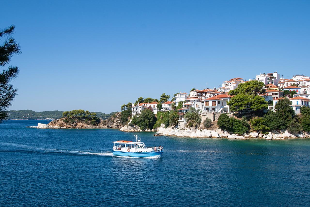 Cluborsa Chrysoula'S Guest House Città di Skiathos Esterno foto